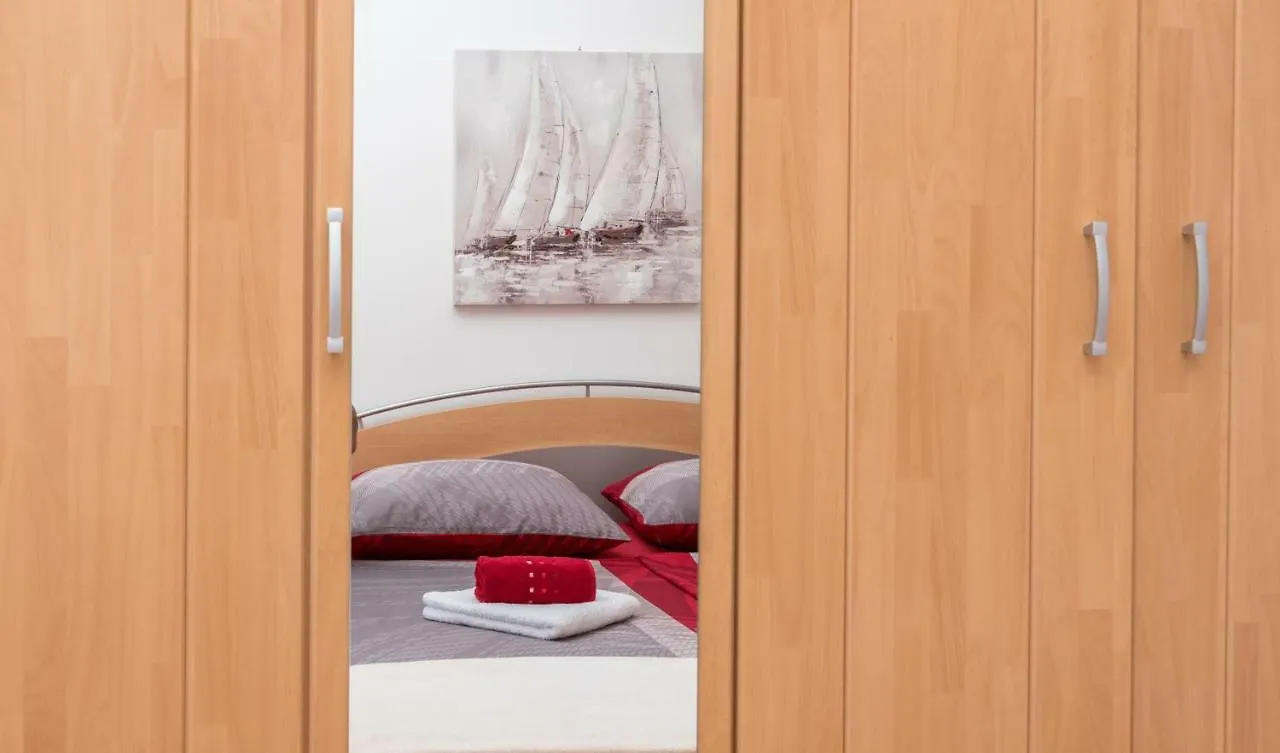 Apartment Bella Vita Trogir 0*,